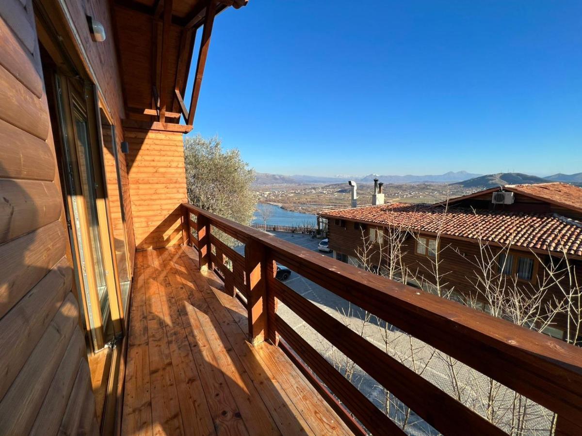 Отель Wooden House Шкодер Экстерьер фото